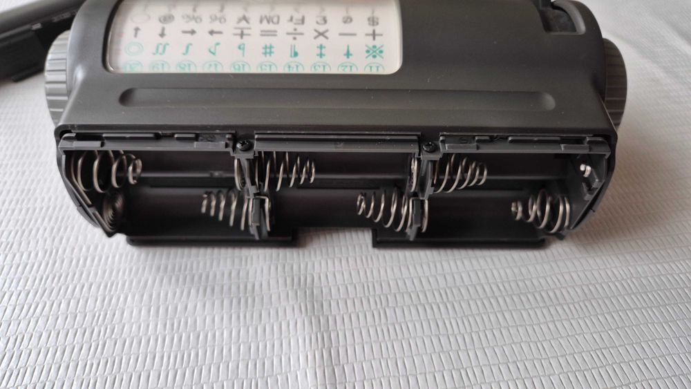 Drukarka etykiet samoprzylepnych Casio KL-300 + taśmy etykietowe