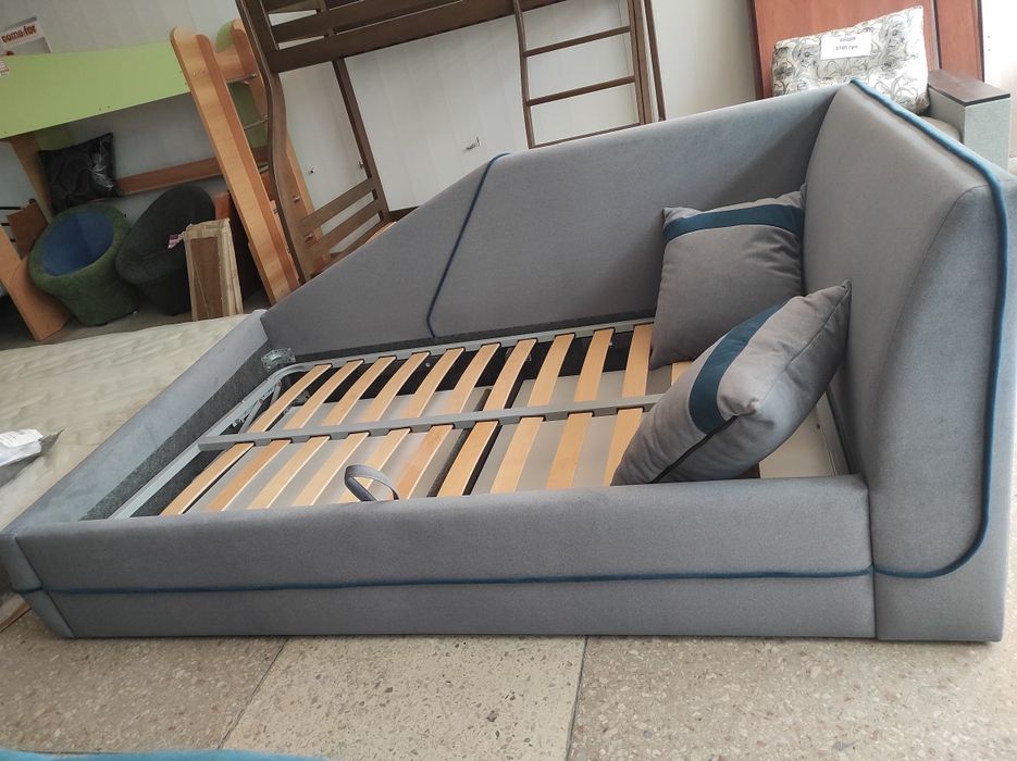 Ліжка двоспальні різних варіантів і розмірів