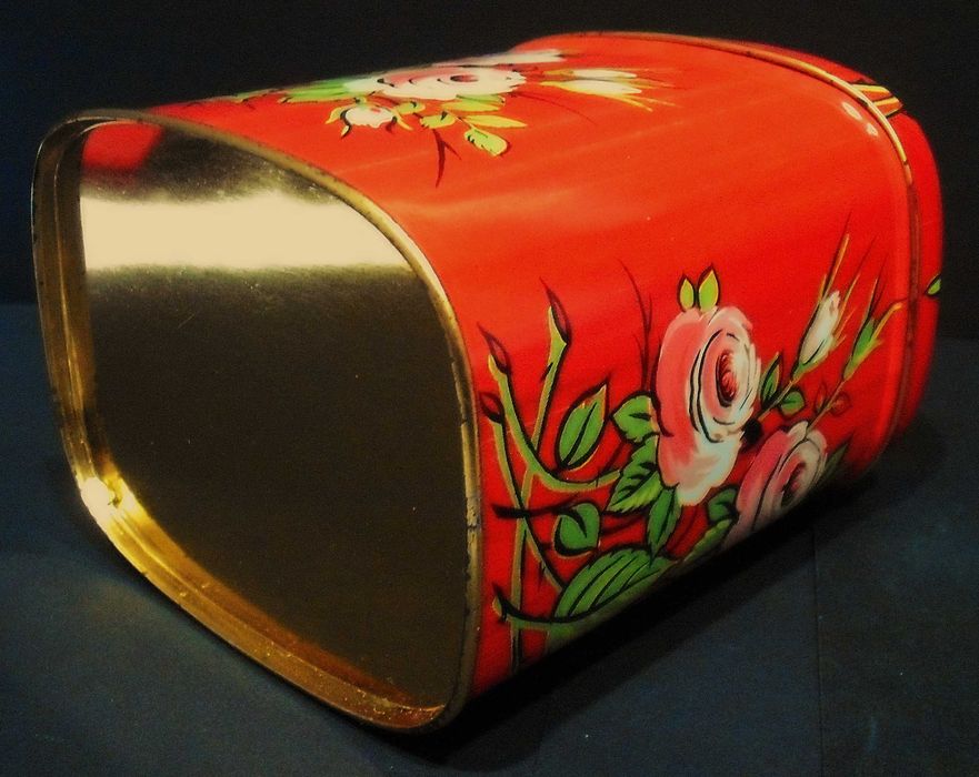 Regina caixa em lata antiga de chcolates - anos 60/70