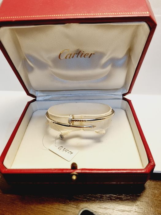 Золотой браслет с бриллиантами