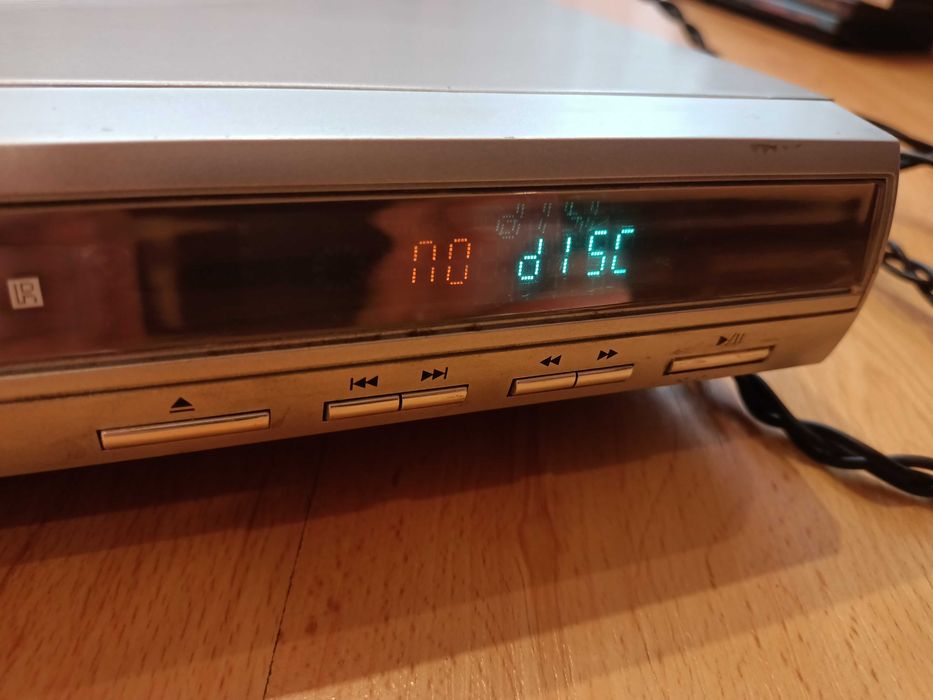 Плеєр dvd, Xoro hsd-306 pro dvd програвач
