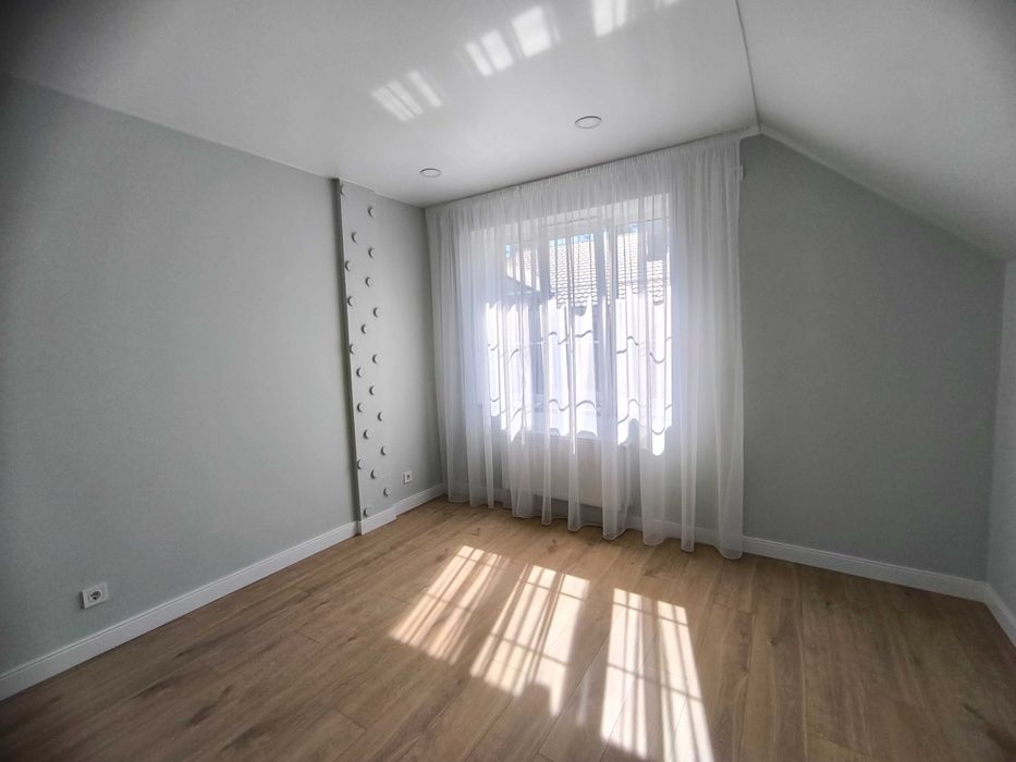 Дуплекс з новим ремонтом та меблями в Лісовій Бучі. Газ.