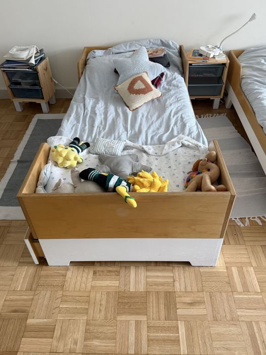 Cama infanril com gavetao e dois colchoes