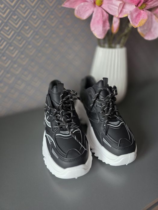 Sneakersy damskie buty sportowe czarne białe wysokie