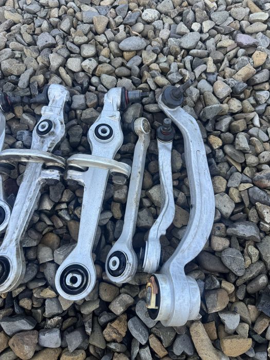 Комплект нових ричагів (проїхали 500км) volkswagen Passat B5 Audi A4 B5 A6C5 ричаг