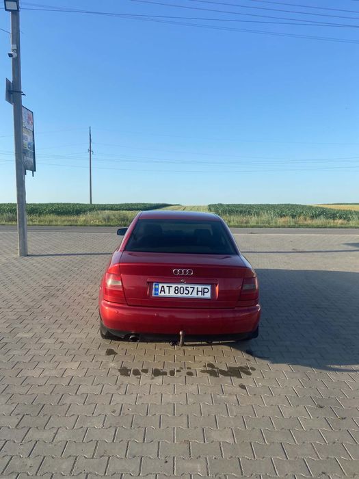 Продам Ауді А4 -1,8 бензин 125 кс