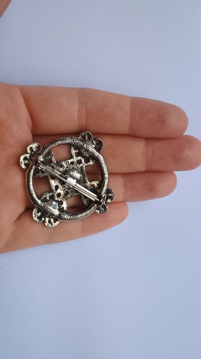 Piękna broszka w stylu celtyckim, boho, alternative, witchy.