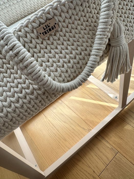 Kosz Mojżesza z stojakiem