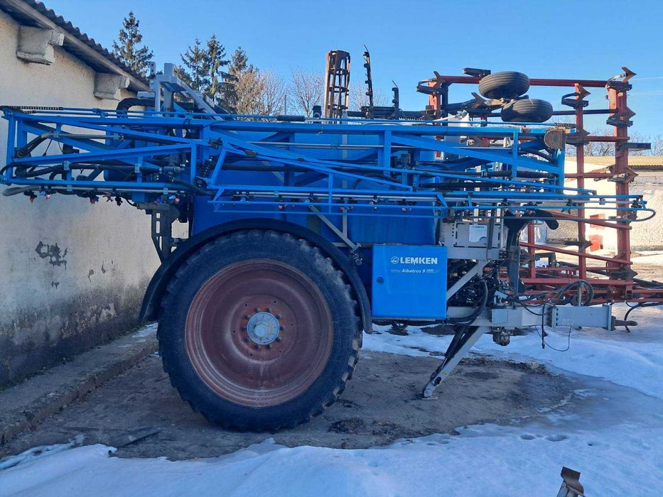 Прицепной опрыскиватель Lemken Albatros 9/3000