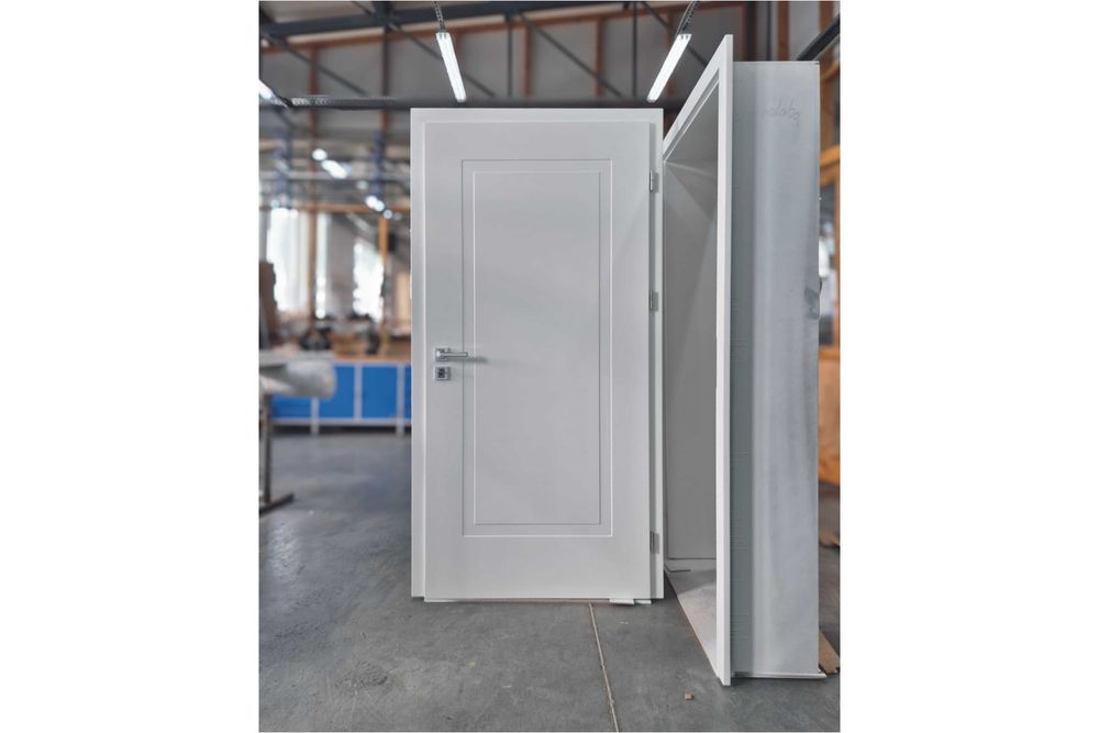 Drzwi wewnętrzne drewniane POD WYMIAR pokojowe wykończenie białe