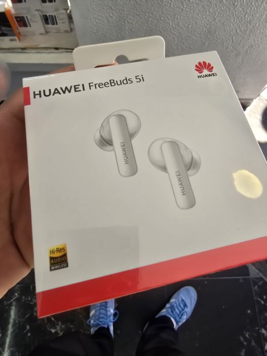 Huawei freebuds 5i.