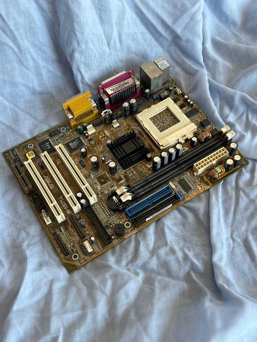 Motherboard ASUSTUSIM Socket 370 São Silvestre • OLX Portugal