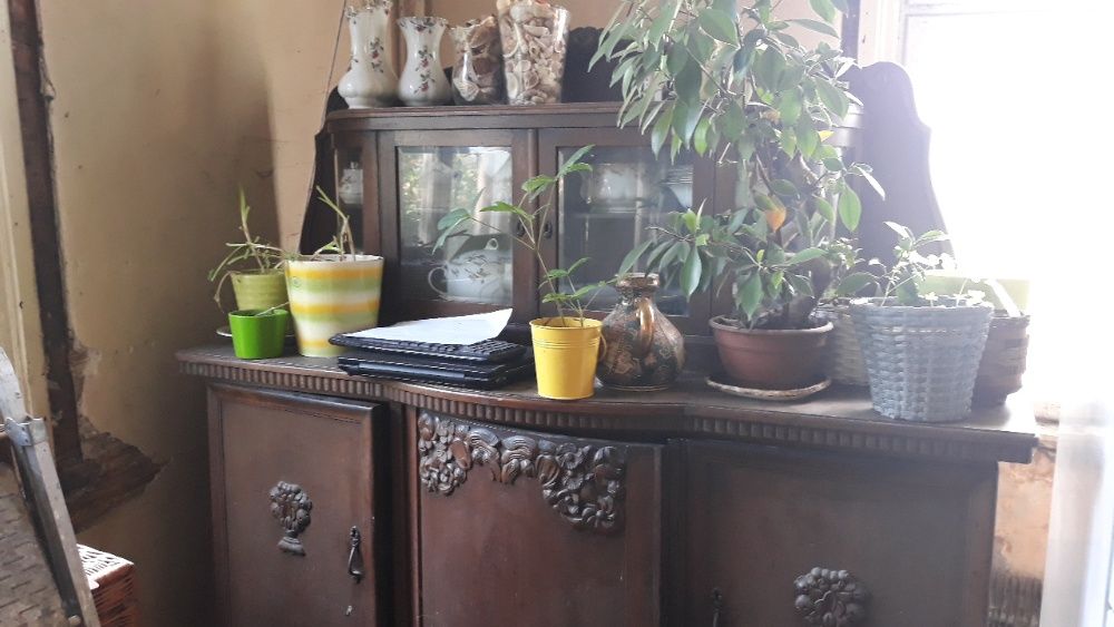 Kredens początek XX