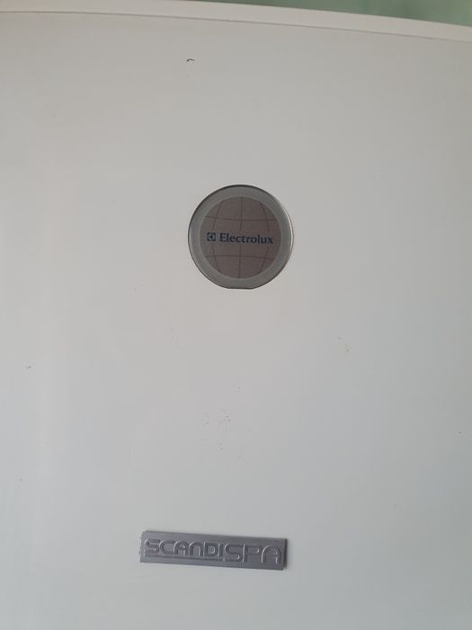 Холодильник Electrolux