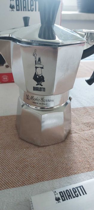 Kawiarka klasyczna Bialetti Moka Express 90 ml 2tz Srebrna