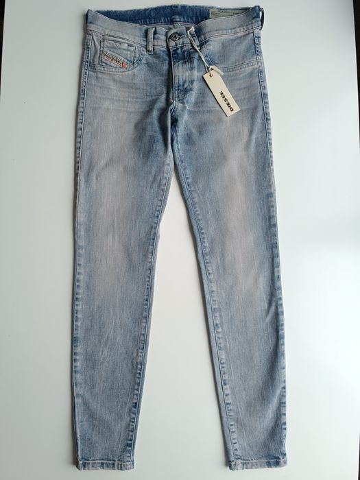 Оригинал Джинсы Diesel Livier-Ancle Super Slim-Jegging W27