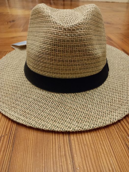 Chapéus novos em palhinha / homem e mulher