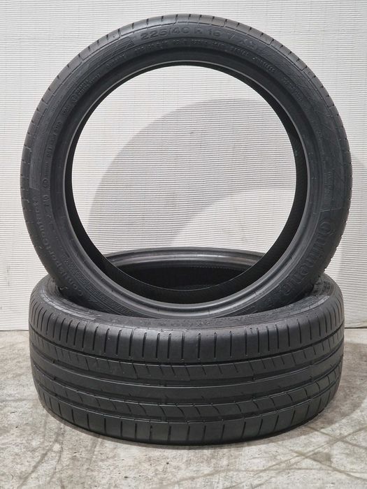 2 Pneus 225/40R18 CONTINENTAL Semi Novos