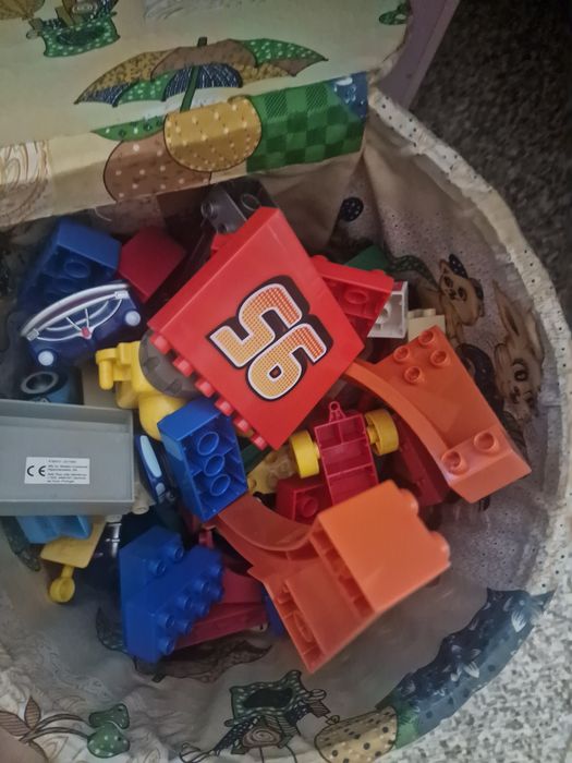 Saco cheio de legos