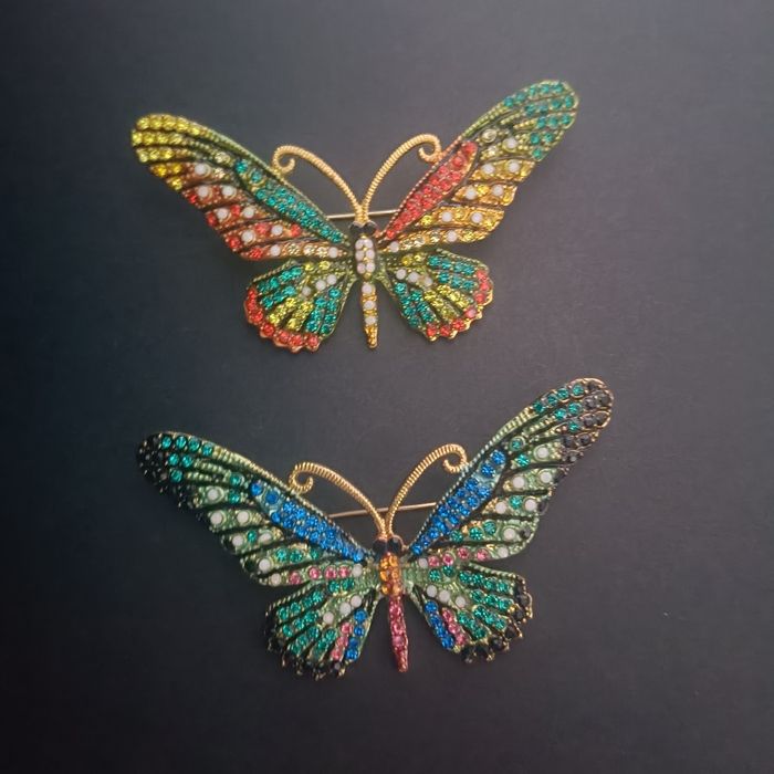 Broszka motyl cyrkonie
