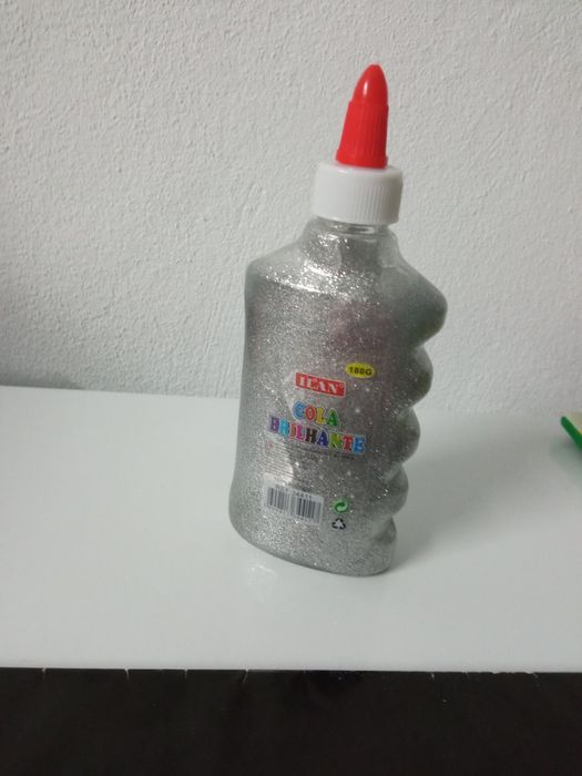 Cola brilhante/glitter - tom prateado