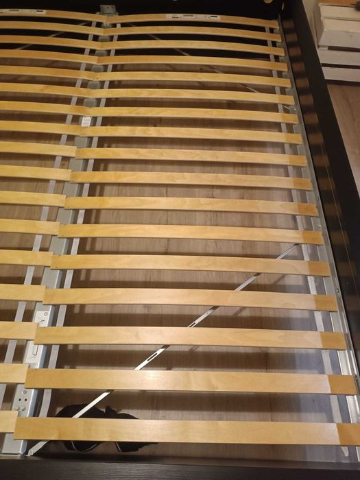 Cama Malm do IKEA 180x200 cm preta