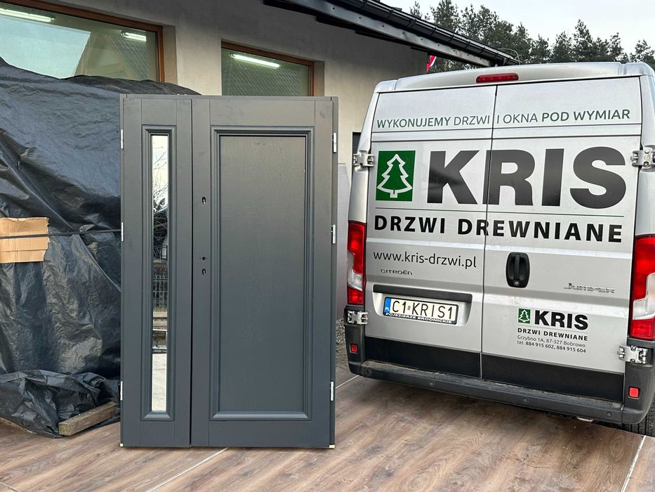 Drzwi zewnętrzne drewniane900 OFERTdwuskrzydłowe  128 antracyt ral7016