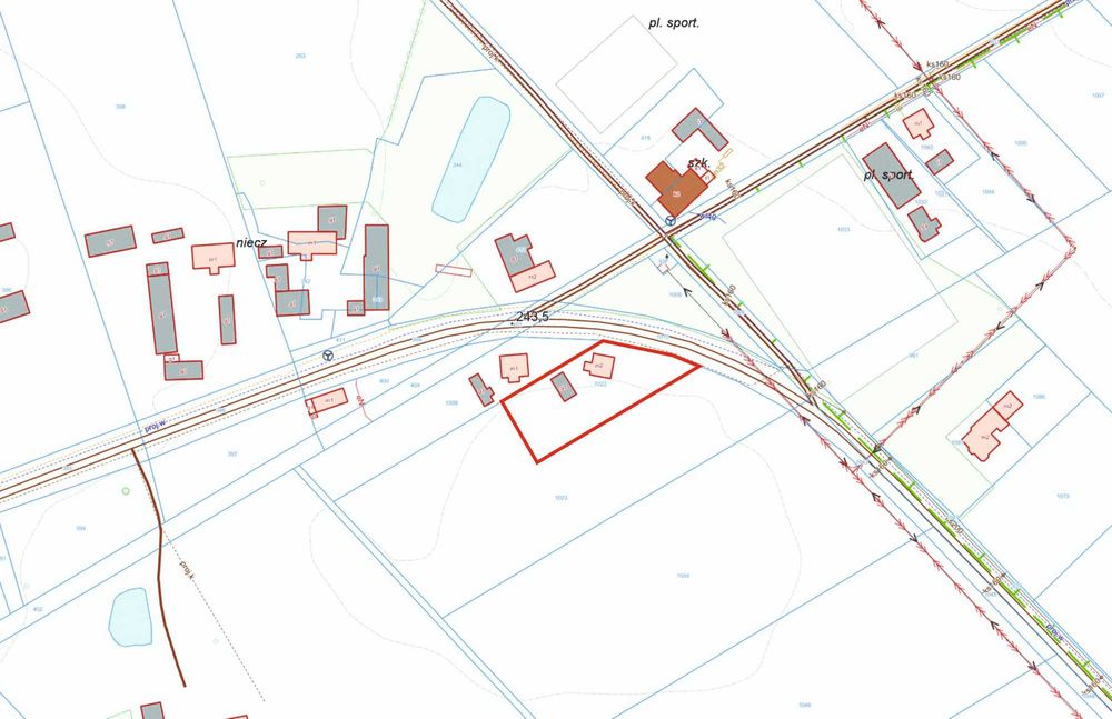 Dom z budynkiem gospodarczym i dużą działką 1985 m²