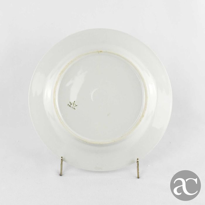 Prato em porcelana Artibus “Quinta das Tílias”