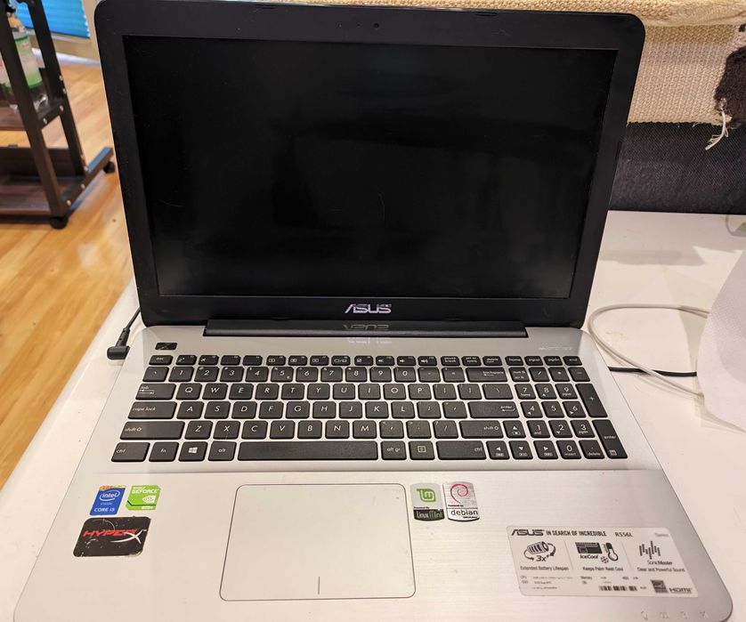 Tani, solidny, laptop Asus R556L z SSD Intel, Geforce Kraków Bieżanów ...
