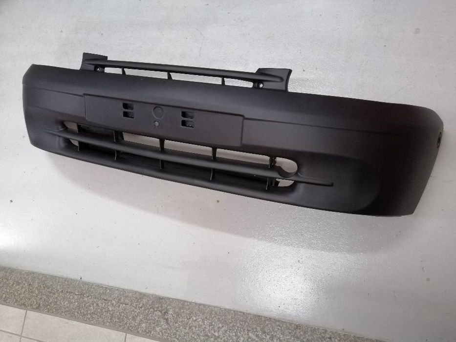 Para-choques frente Renault Kangoo 1997-- NOVO