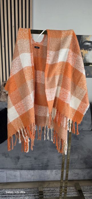 ciepłe ponczo szal w frędzlami Reserved