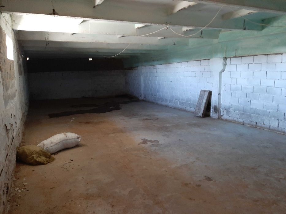 продам свинарник приміщення ферми склад ферма