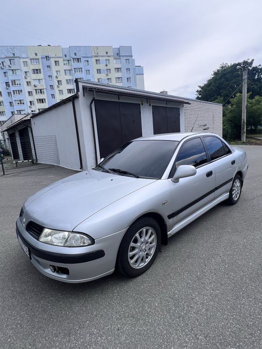 Продам Mitsubishi Carisma 2003 року випуску