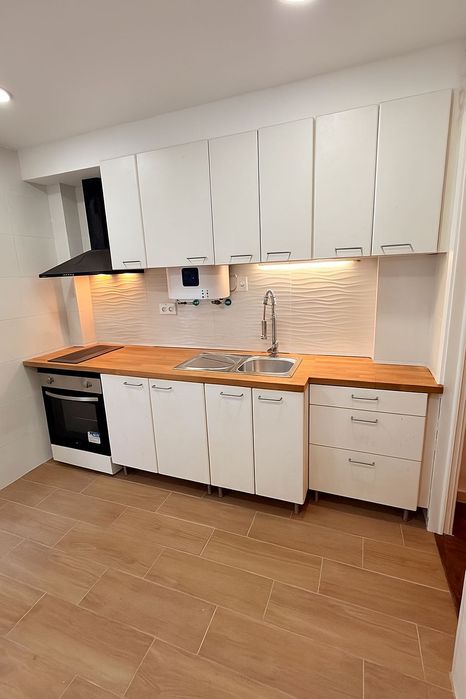 T2 Totalmente Remodelado com Espaço Exterior ,Ar-Cond Todas Divisões