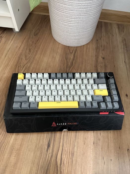 Klawiatura mechaniczna ajazz ak820
