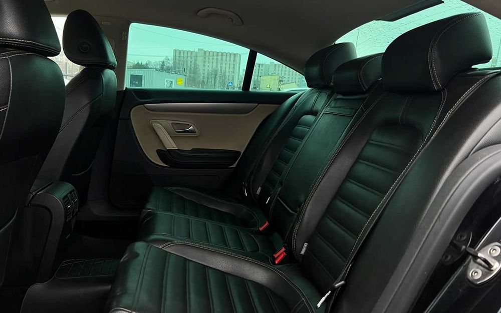 Volkswagen Passat 2011