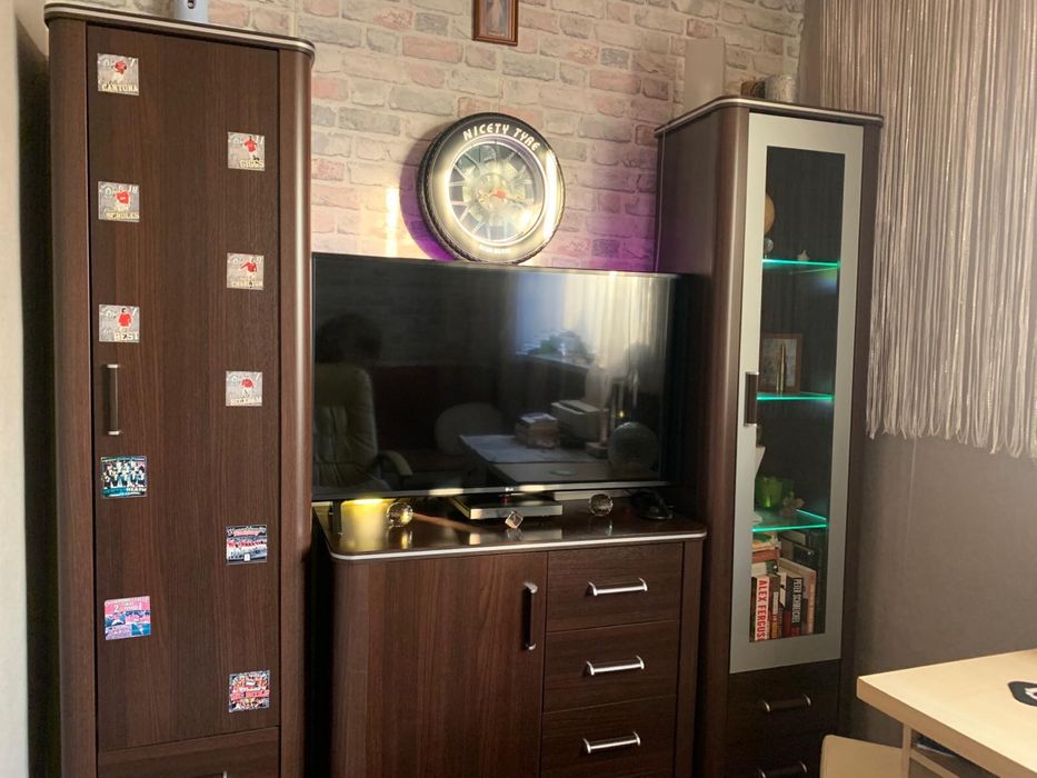 Zestaw mebli ciemny dąb