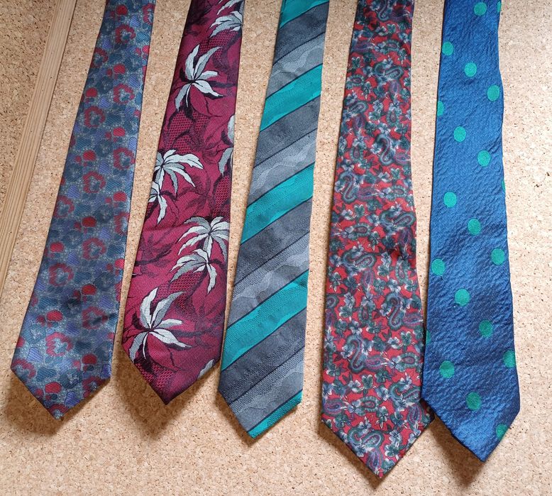Gravatas de homem, acessórios.