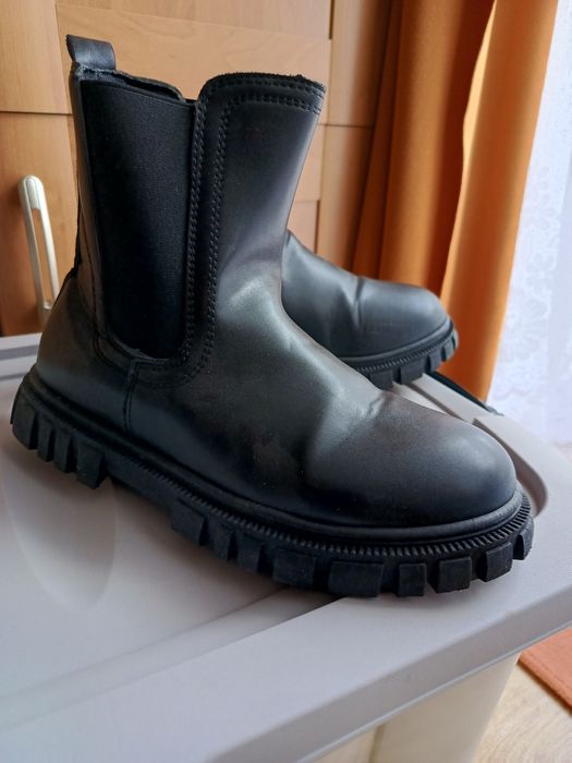 Buty czarne rozmiar 39