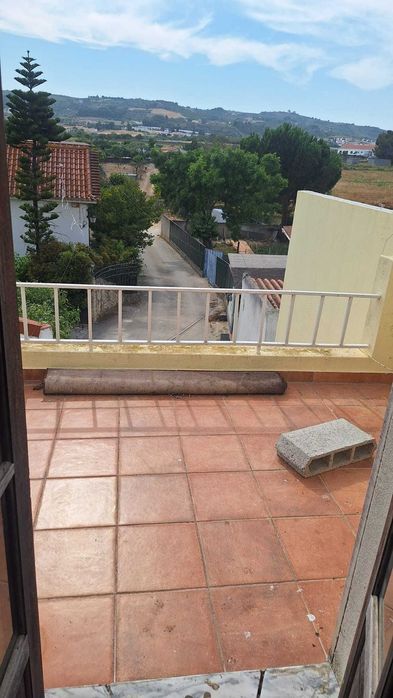 Moradia T6+6 + terraço - Lote 260m2 | Rendimento - Excelente investimento