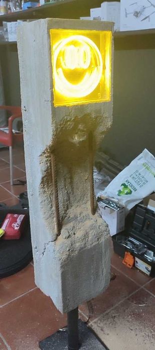 Iluminaria em betão led e lâmpada