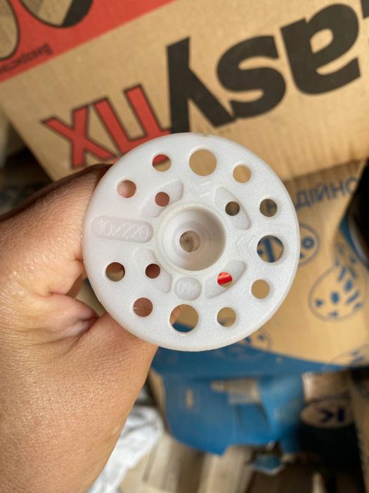 дюбеля для фасаду