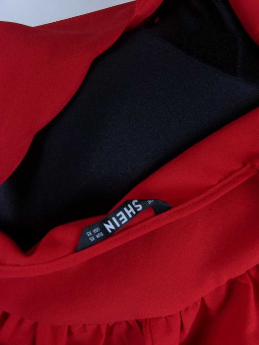 SHEIN letnia czerwona sukienka na ramiączkach / XS