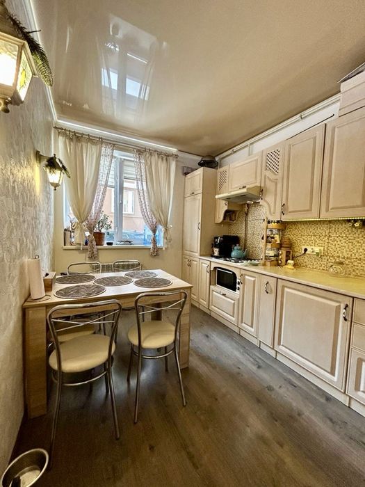 Продам 2 кімнатну квартиру в Лісовій Бучі