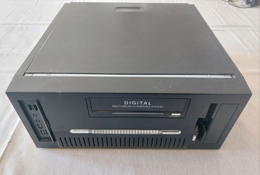 Small-Form-Factor PC Case64550209229570122