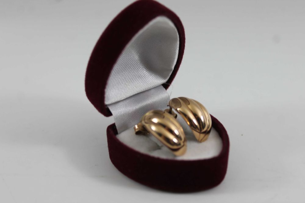 Złote kolczyki 585 2,27g