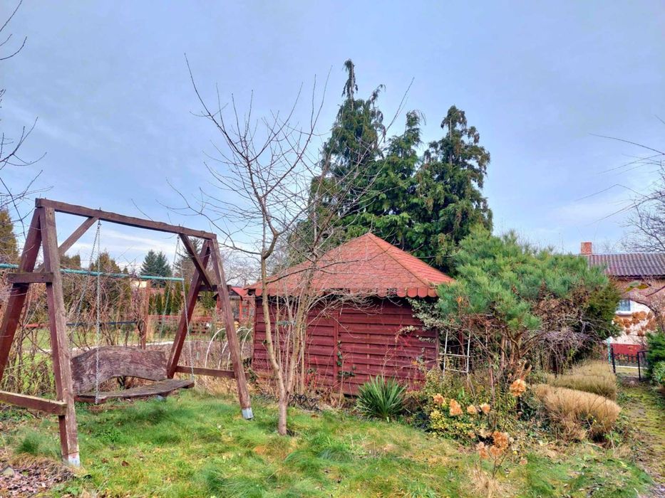Sprzedam działkę z domkiem na ROD "Włókniarz"