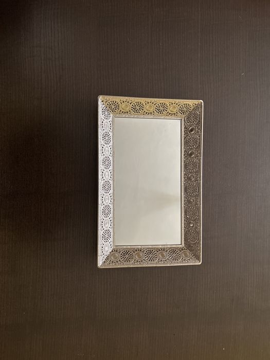 Centro de mesa com espelho