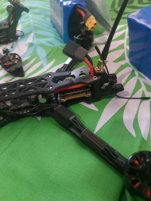 Fpv ФПВ дрон квадрокоптер 7, 10 карбон новый